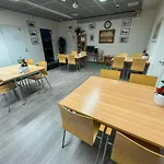 Hostal Hermanni *
